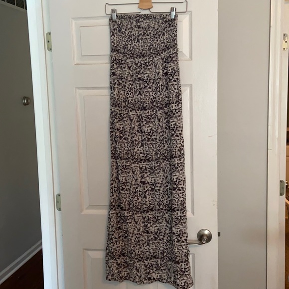Such a cute strapless maxi with animal print! - Picture 1 of 2